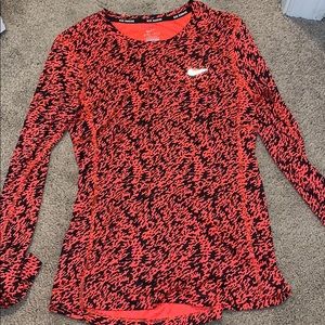 Nike running top